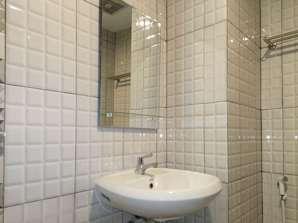 Brand New Studio At De Prima Apartment view 4
