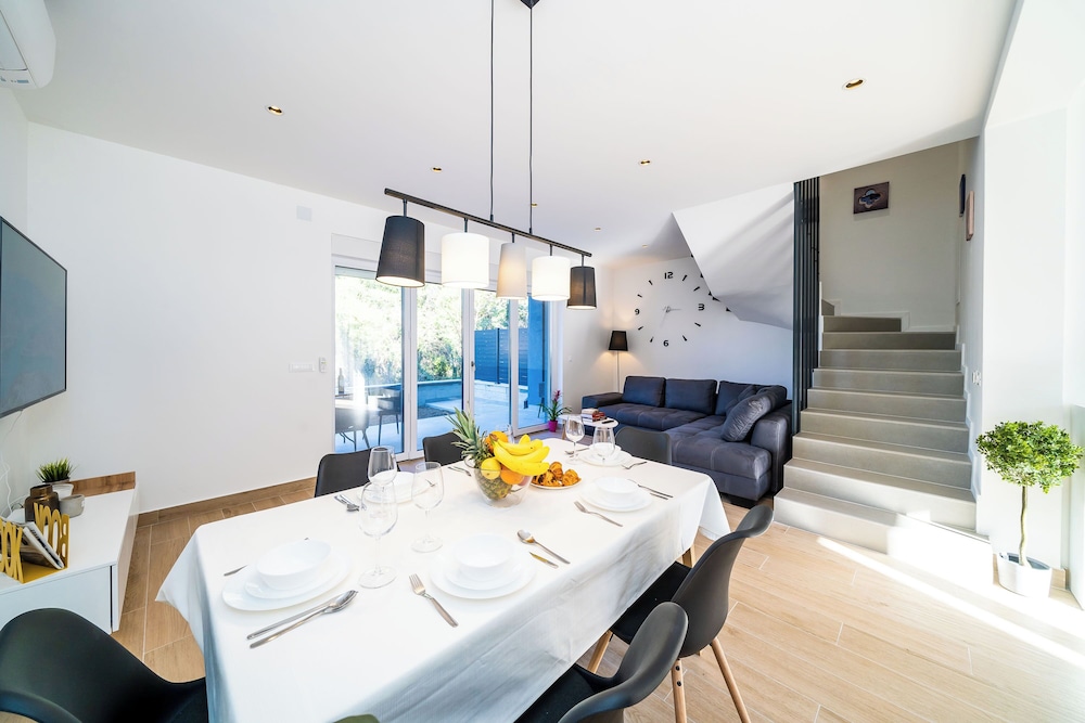 Apartment Holiday Above Dubrovnik