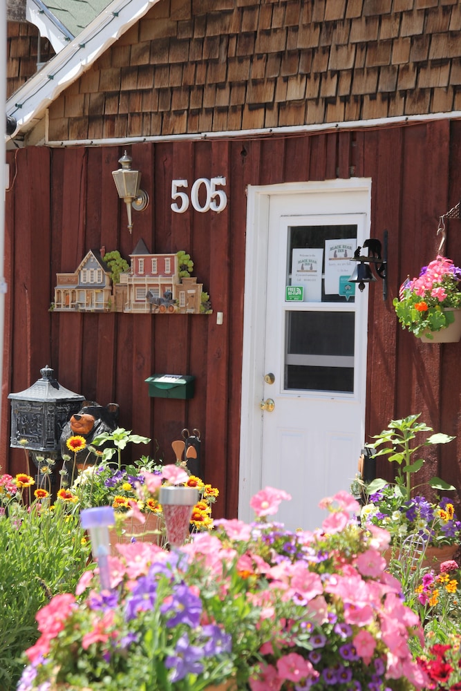 Black Bear Inn