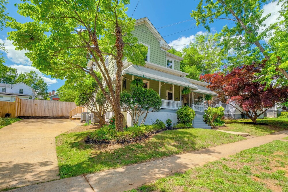 2 Mi to Dtwn: Historic Lynchburg Apartment! view 4