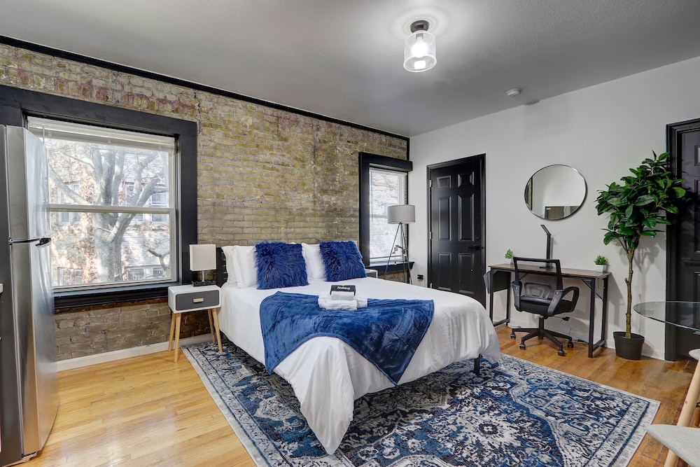 ROVE LIVING/KB - Prospect