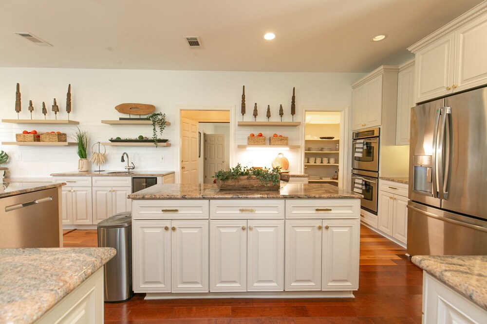 Spicewood Lodge W/pool, Hottub - Property Image 33