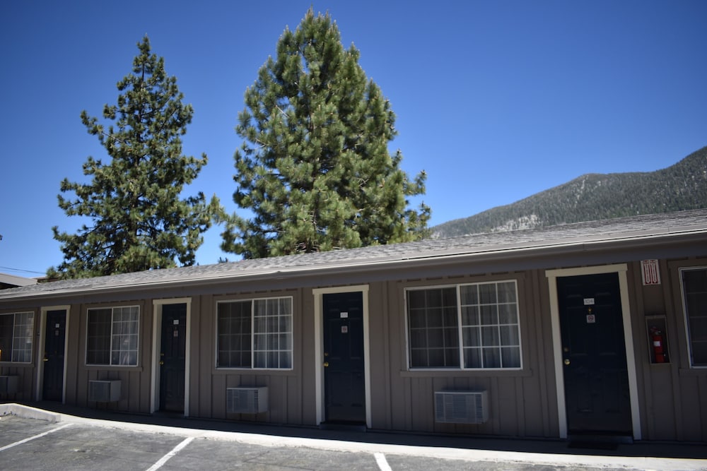 Lake Tahoe Vacations - Blackjack Inn South Lake Tahoe - Property Image 34