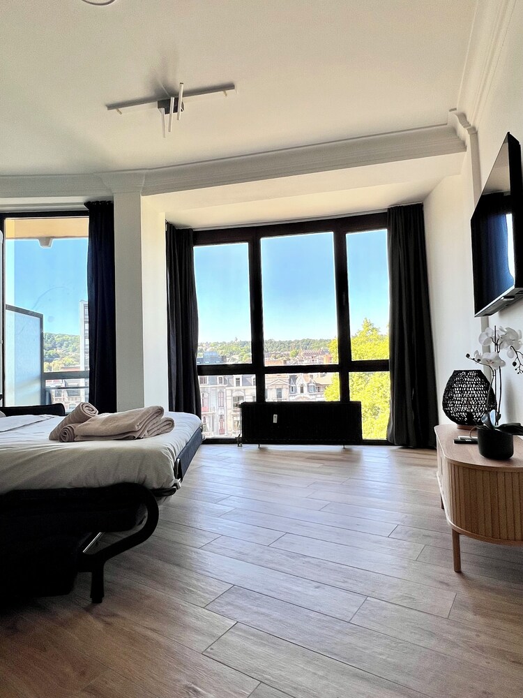 Cozy fully equipped center Liege for 4