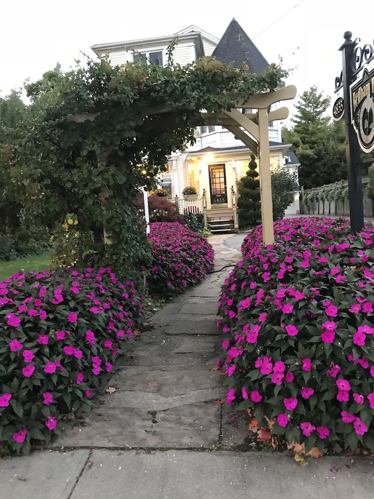 Bedham Hall Bed & Breakfast