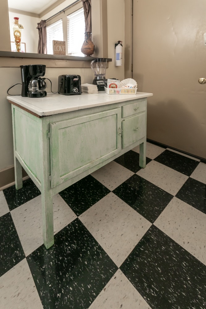 Memphis Belvedere Suites