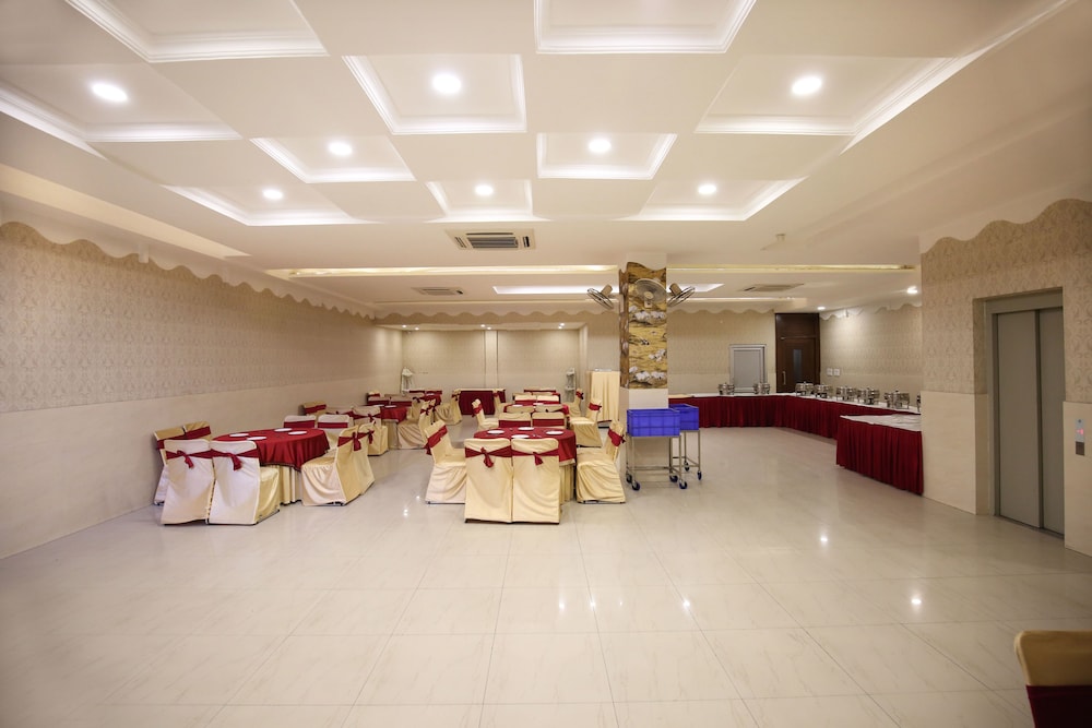 meeting & event spaces