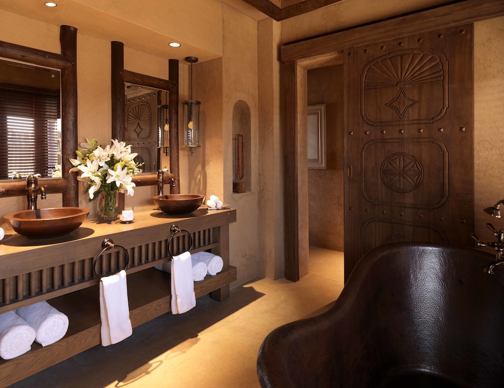 Anantara Al Sahel Villa Resort