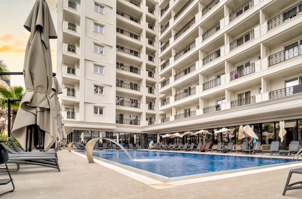 Bonita Luxury Resort & Spa
