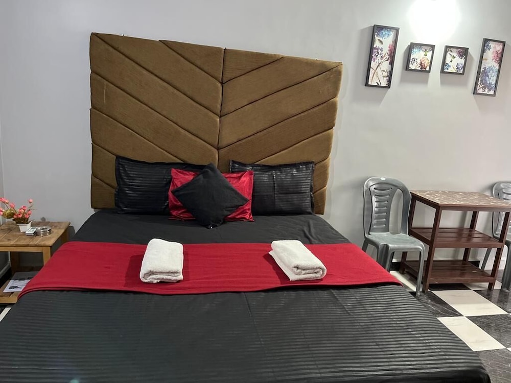Casa Almeida Guest House