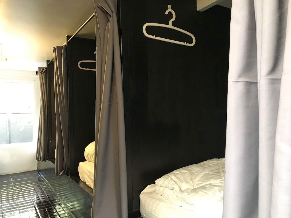 The Park Society - Hostel