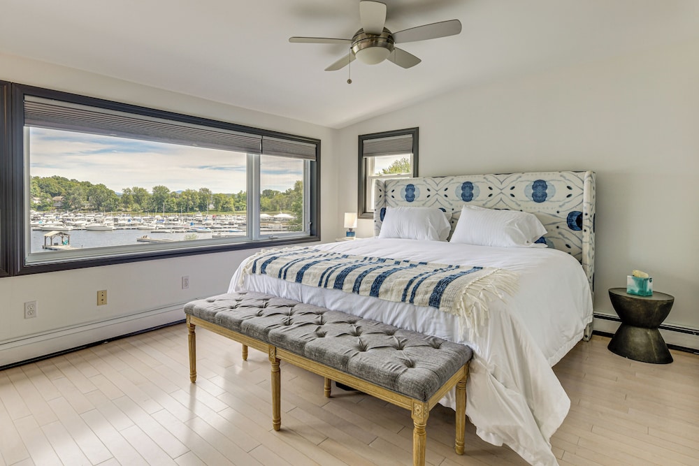 Waterfront Getaway: Lake Champlain Family Retreat!