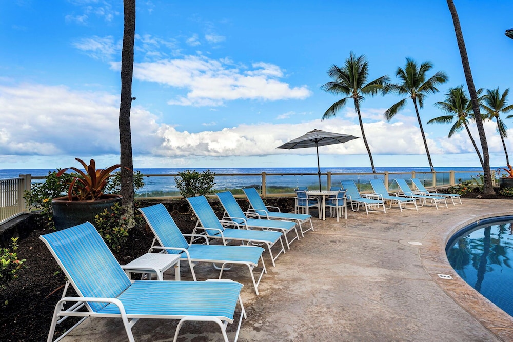 Easy Walk to Town Ocean Front AC & Wifi - Vrkcv