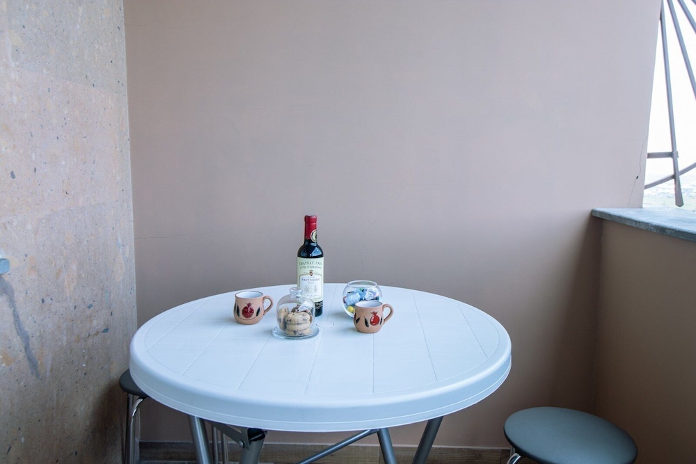 Stay Inn next to Dalma Mall
