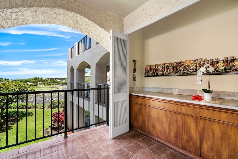 Relaxing Resort Living - Free Concierge - AC! - Vrkcv