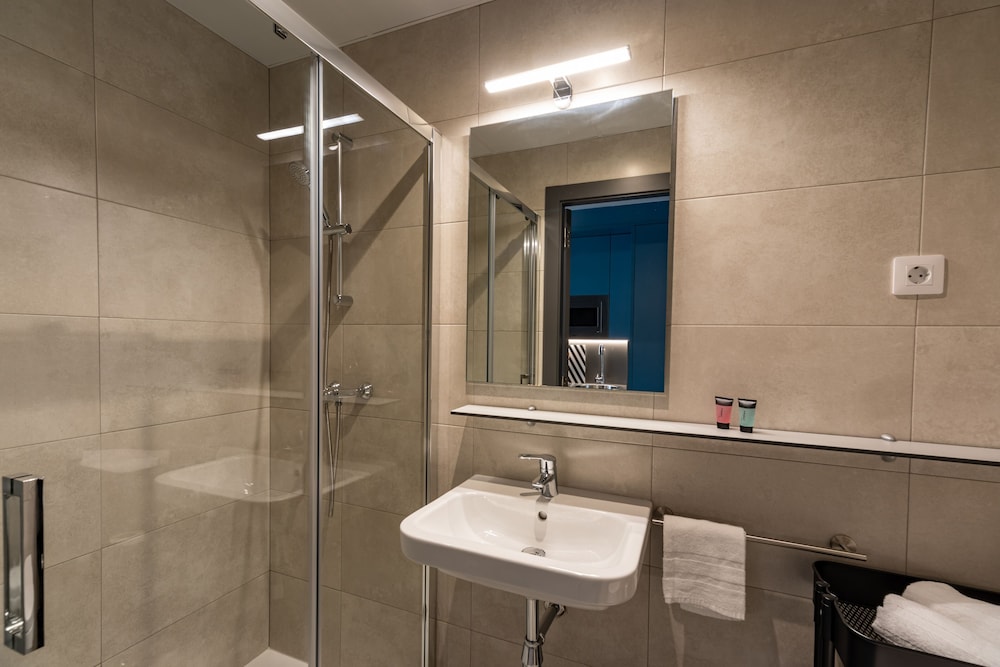 Residencia Universitaria Resa San Mamés - Campus Accomodation