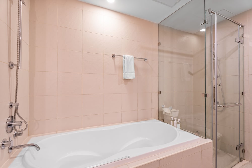 Nasma Luxury Stays - Standpoint Tower A