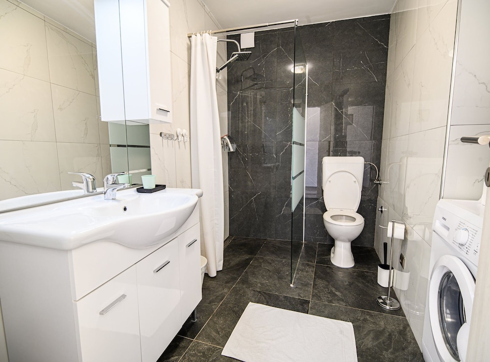Sleek and Stylish Umag Apartments With Sea View