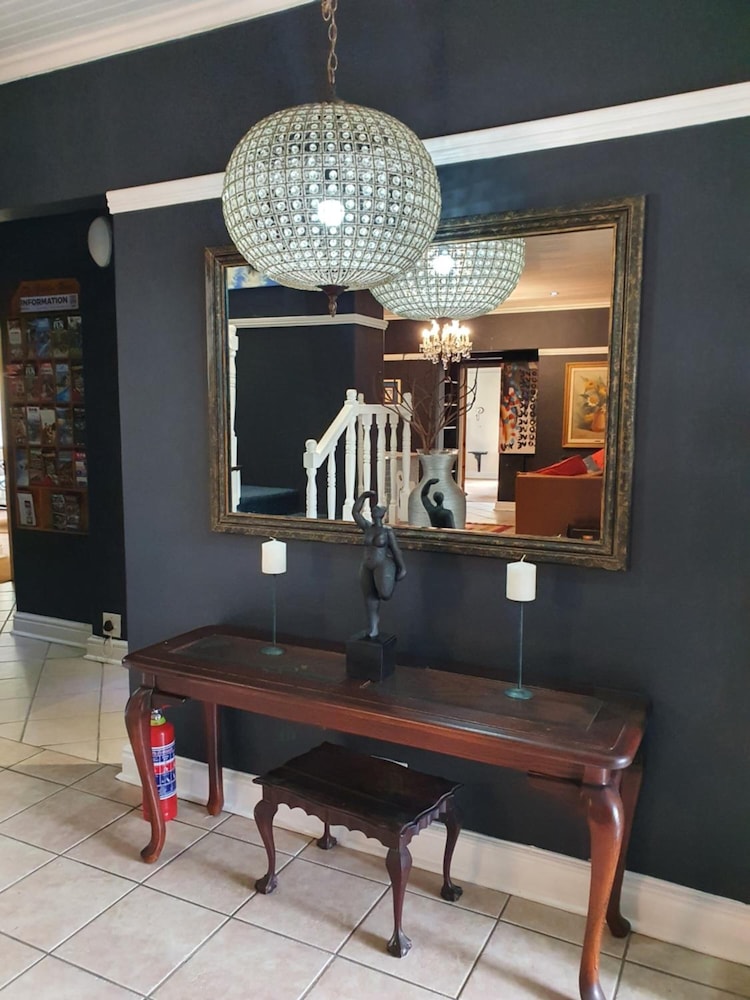 Knysna Wayside Inn