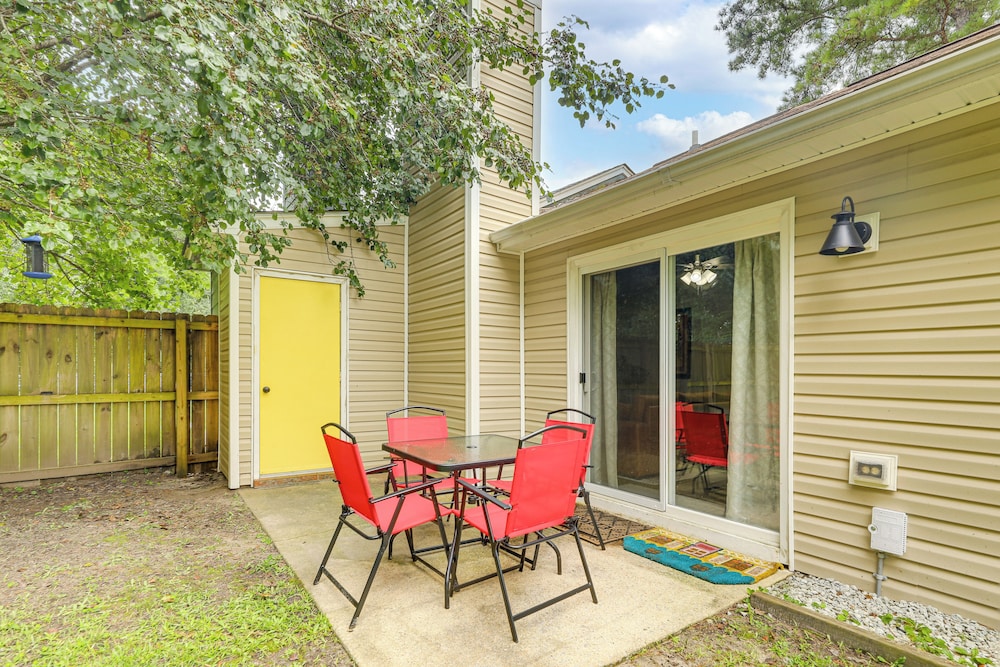 Jacksonville Home By Camp Lejeune, Beaches & More!