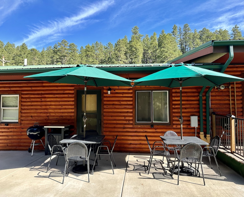 Whitetail Creek Resort