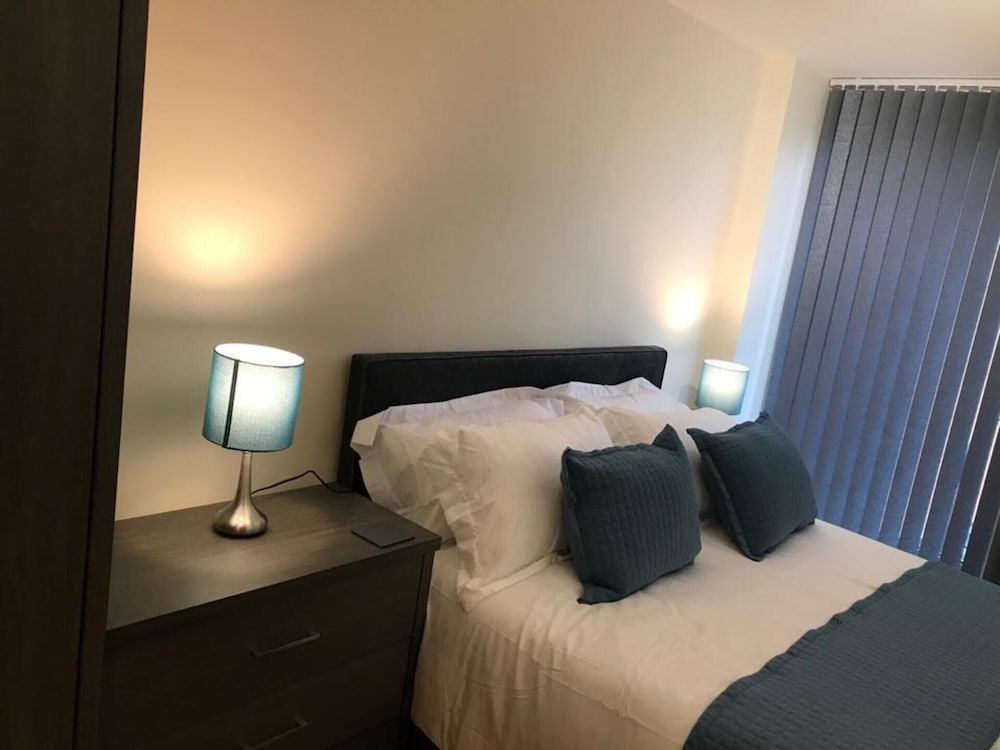Manchester City Centre Apartment 1 Bed +sofa Bed view 3