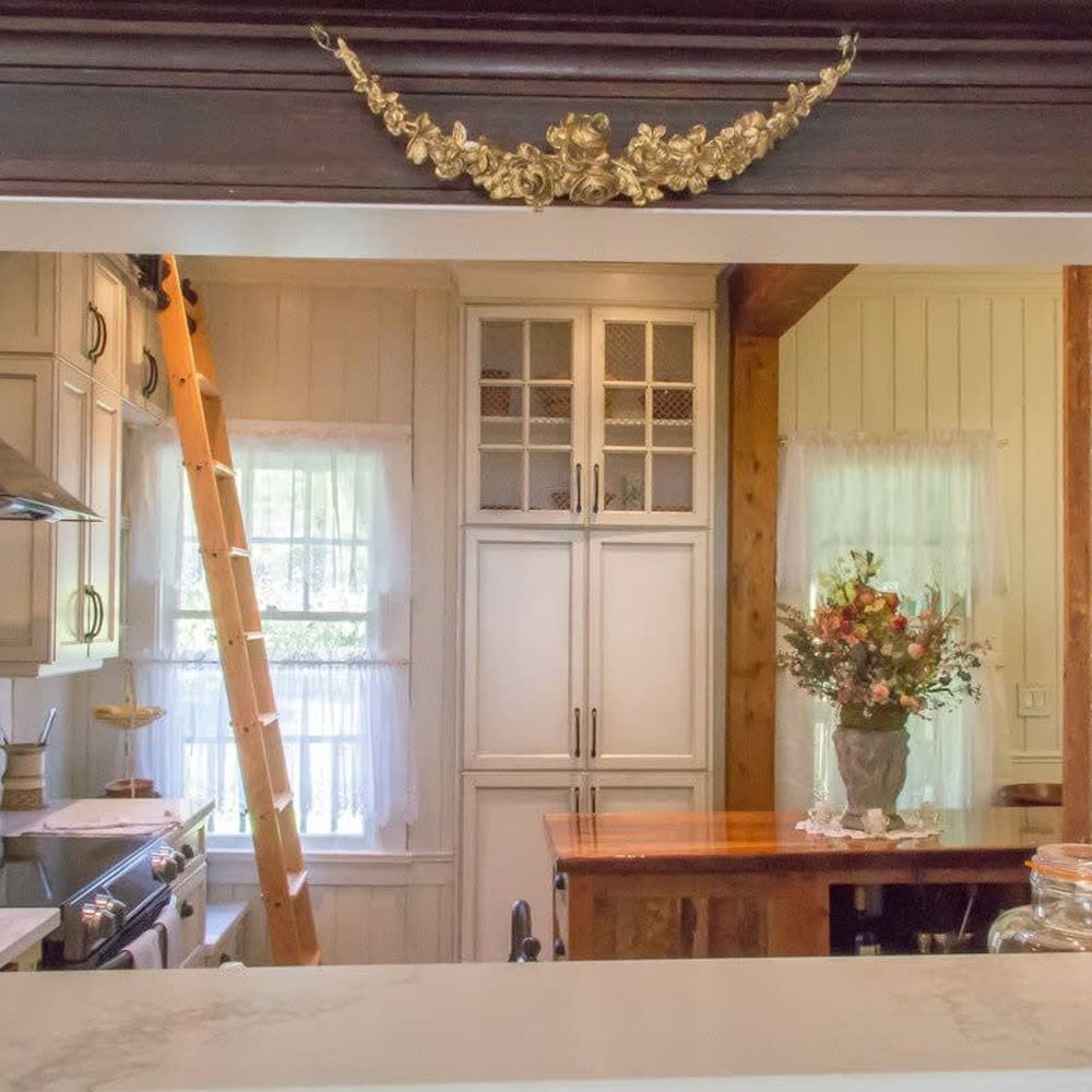 Luxury Waterfront Fairytale Home -carmen Elisabeth