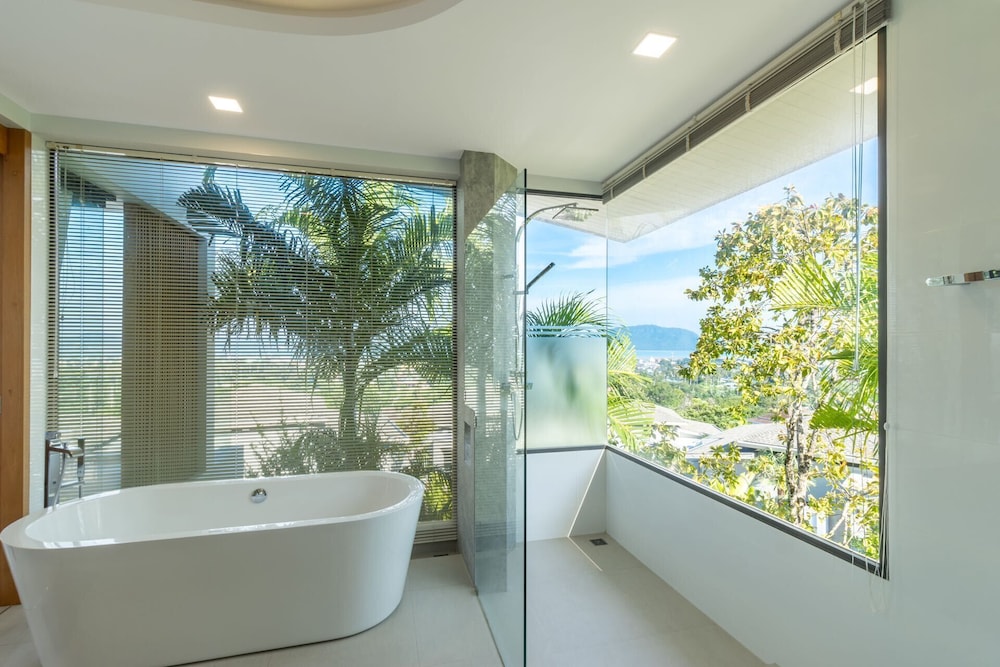 The Salin Seaview Villas