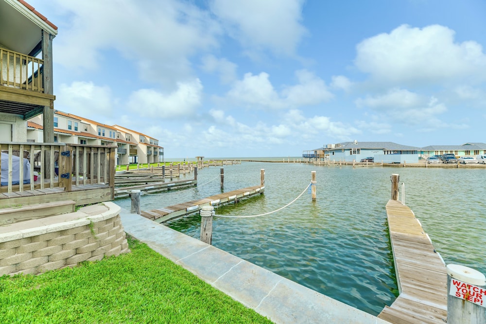 Fish & Swim: Waterfront Rockport Condo w/ Views!