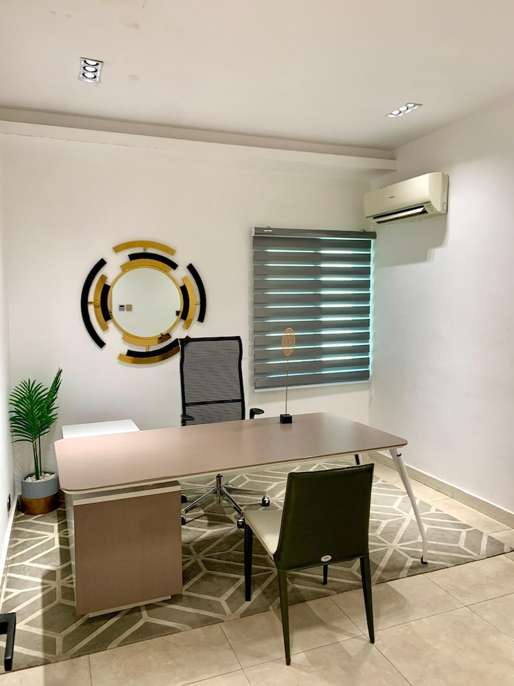 Sujimoto Residences Precious