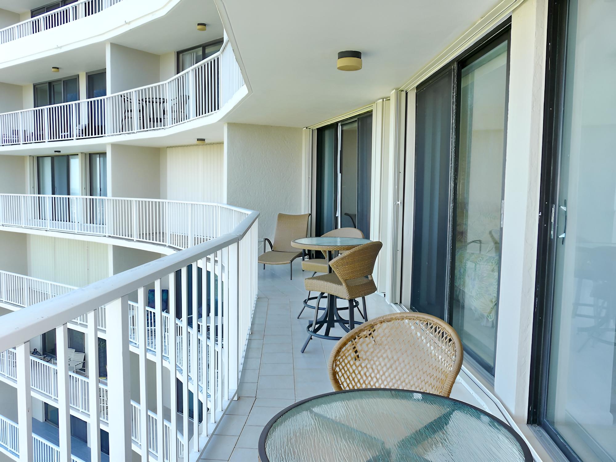 South Seas Tower 4-1708 view 2