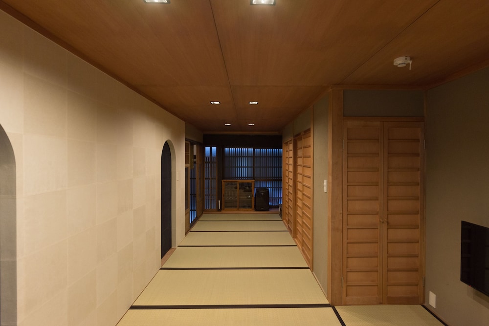 'Kakishibu-an' Machiya Holiday House