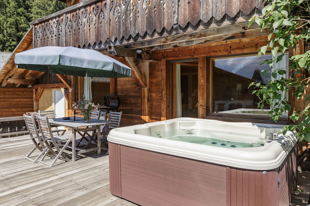 Chalet Scierie - Luxury Chalet With hot tub