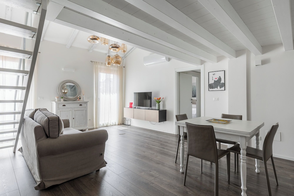 Casa del Borgo by Wonderful Italy