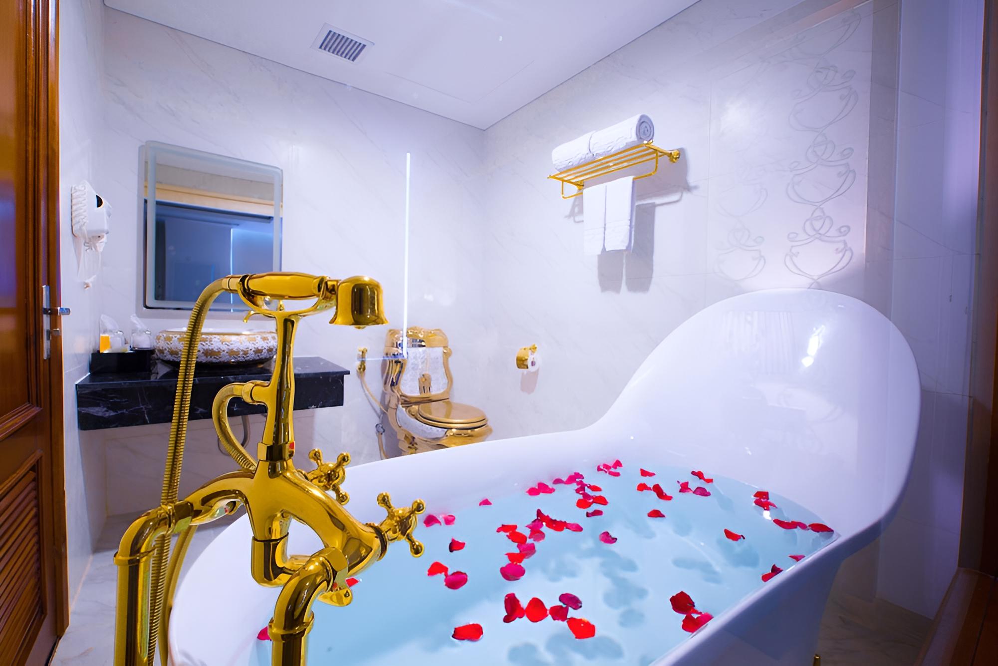 Le Hoang Beach Hotel