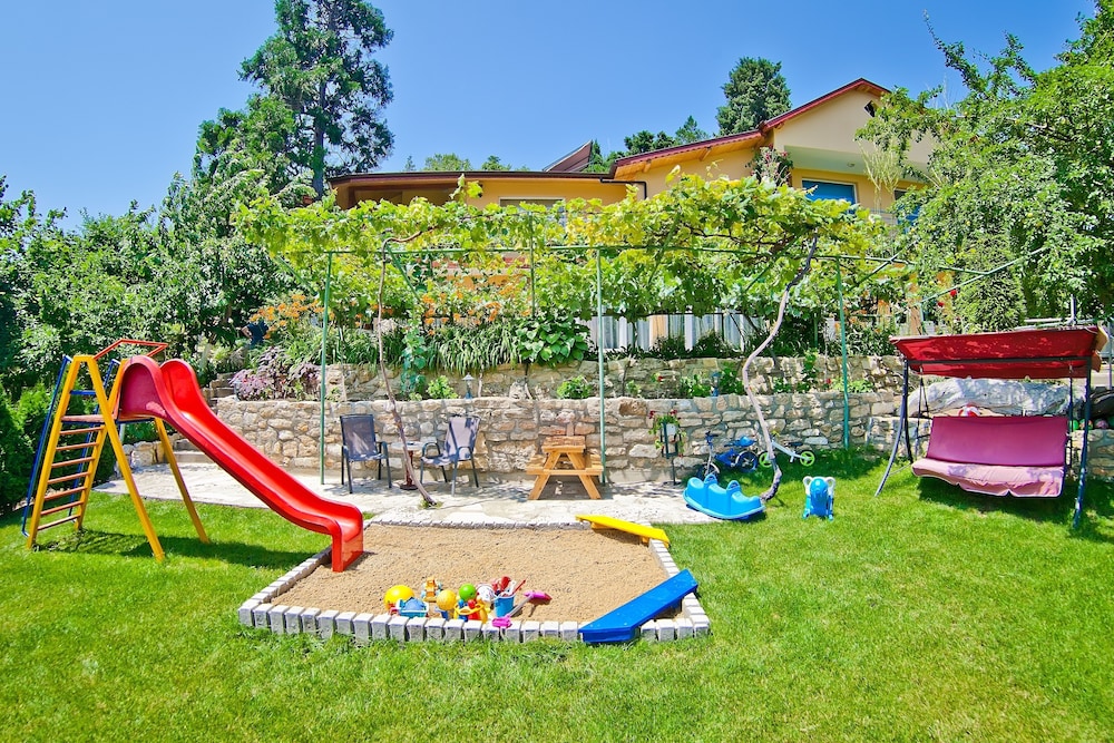 Villa Sequoia