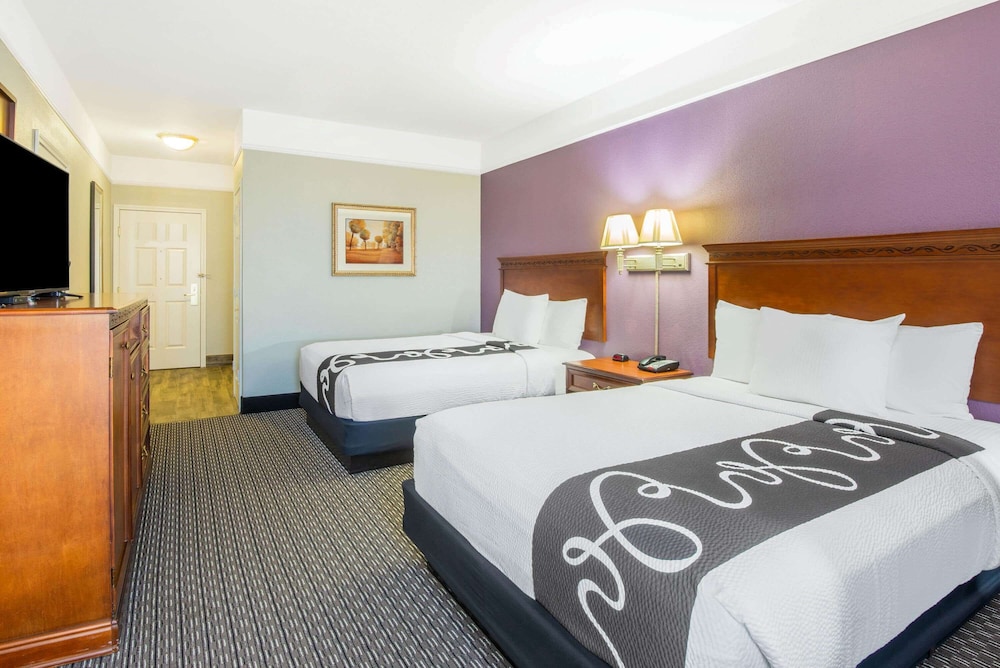 Gainesville Vacations - La Quinta Inn  Suites by Wyndham Gainesville - Property Image 23