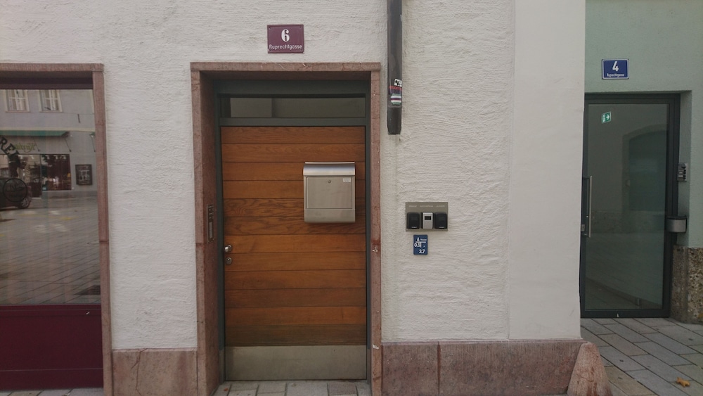 Stadthaus Franz Josef view 2