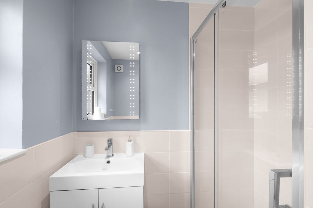 Modern 1 Bedroom Apartment in Gravesend