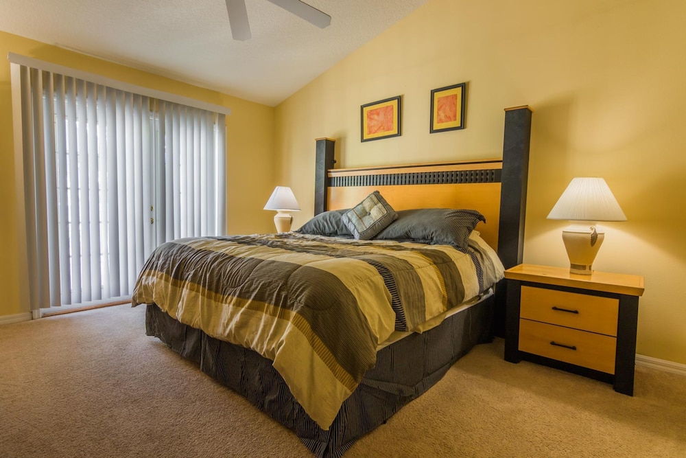 Villas at Island Club 8703 - Image 2