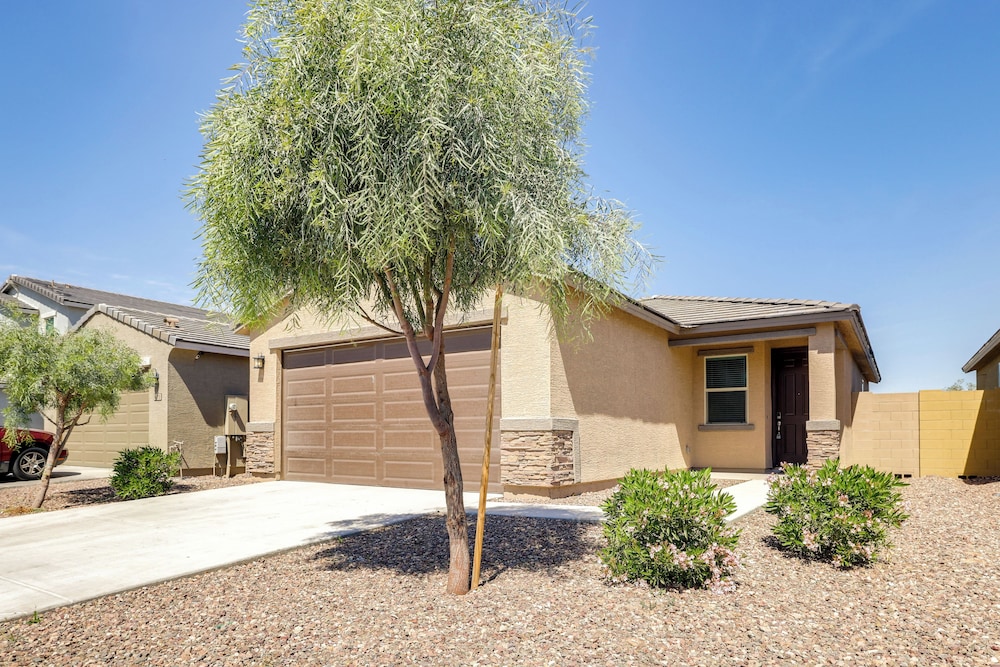 Hike, Explore & More: Phoenix Area Getaway