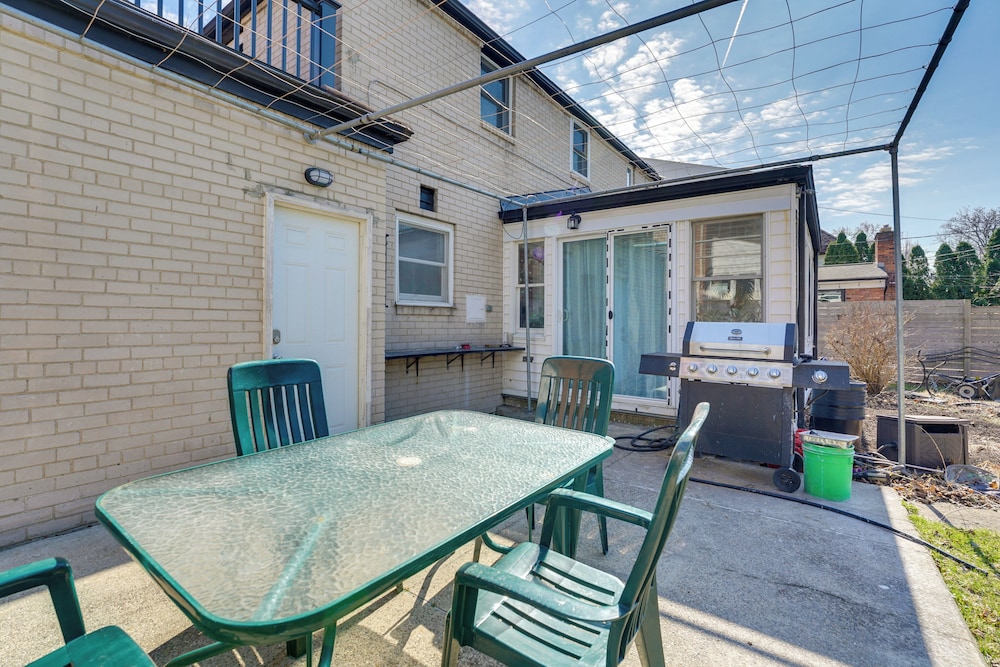 Walk to Detroit Zoo: Home w/ Sunroom & Patio!