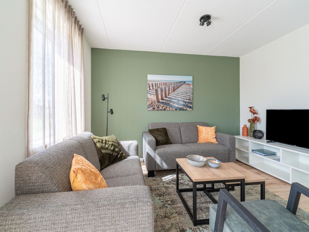 Your Coastal Retreat With Pool view 2