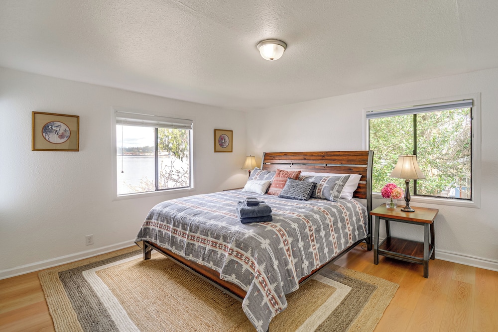 Walk to Beaches: Waterfront Home in Port Orchard!