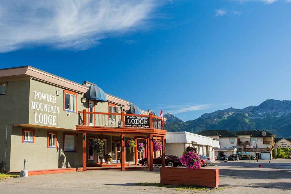 Hotel Powder Mountain Lodge - Image 1