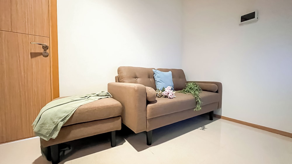 Modern 1Br At Samara Suites Apartment