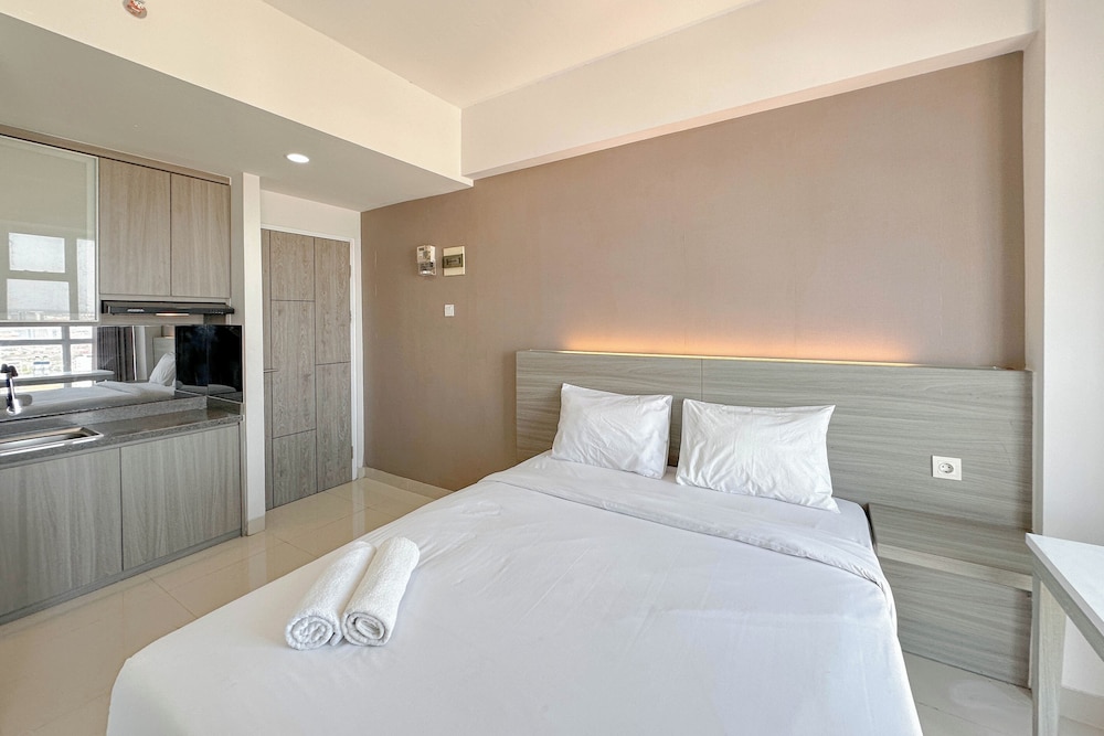 Good Deal Stunning Studio (No Kitchen) At Taman Melati Surabaya Apartment