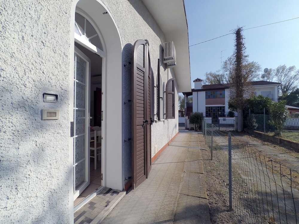 Photo 42