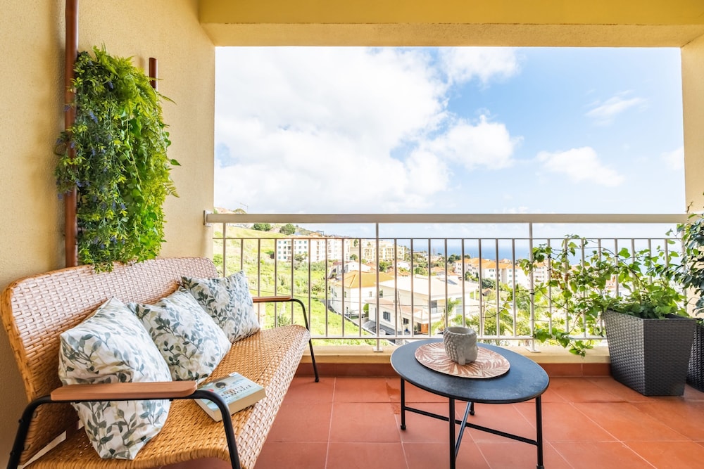 Aura Serena by Madeira Sun Travel