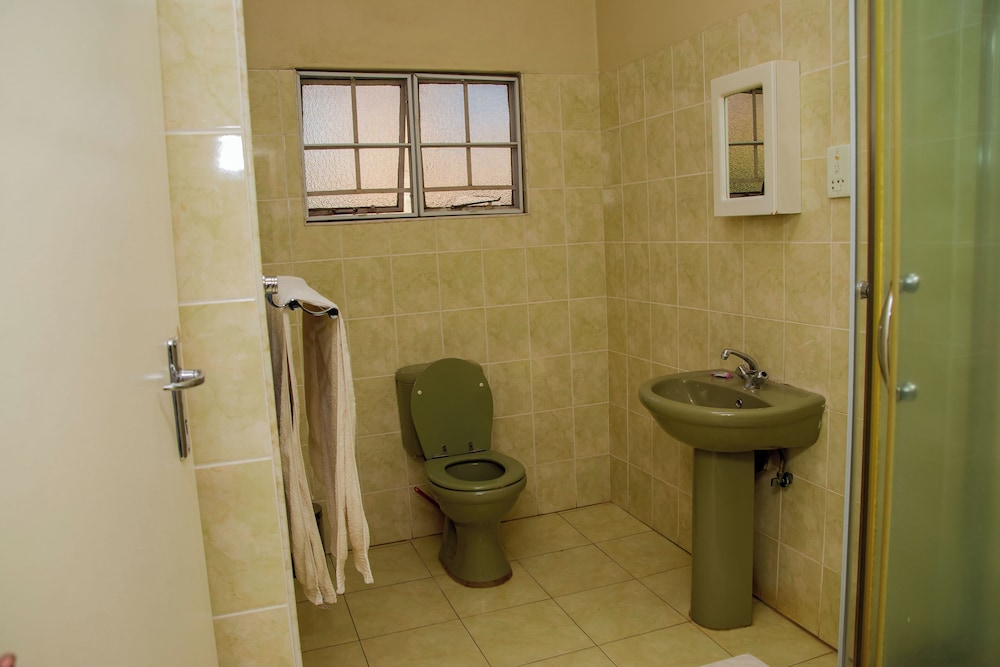 Mosi-O-Tunya Executive Lodge